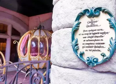 Desayuno con Princesas Disney en Auberge de Cendrillon.