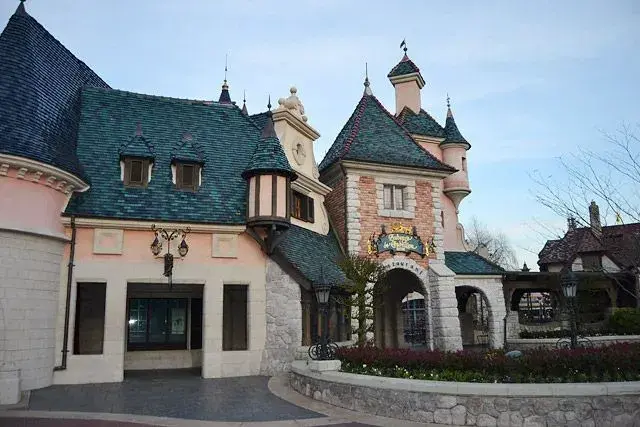 Auberge de Cendrillon - Menú infantil con princesas