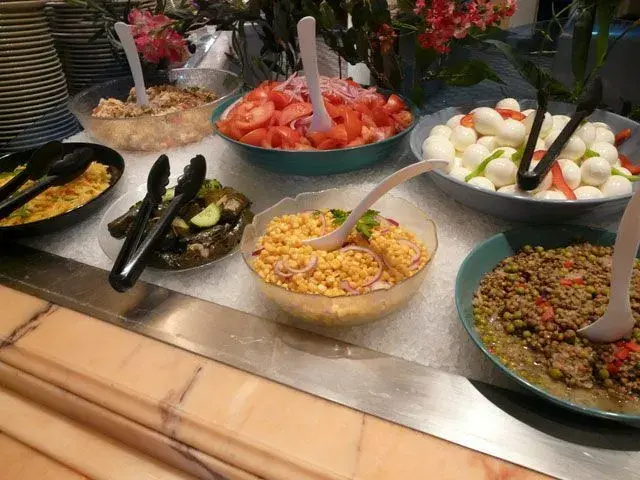 Plaza Gardens Restaurant - Zona Caliente Buffet