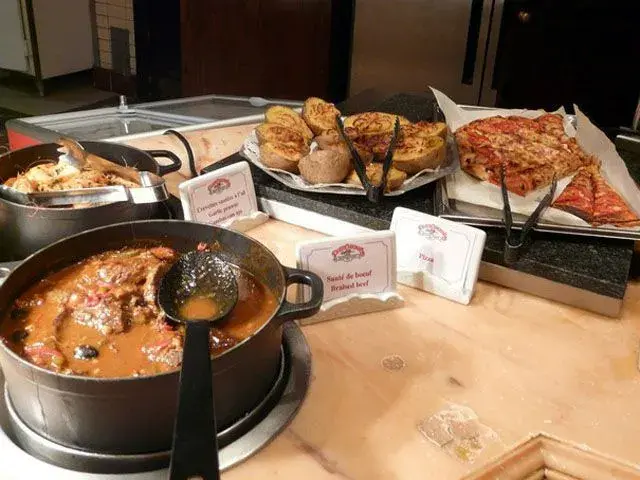 Plaza Gardens Restaurant - Salón Principal