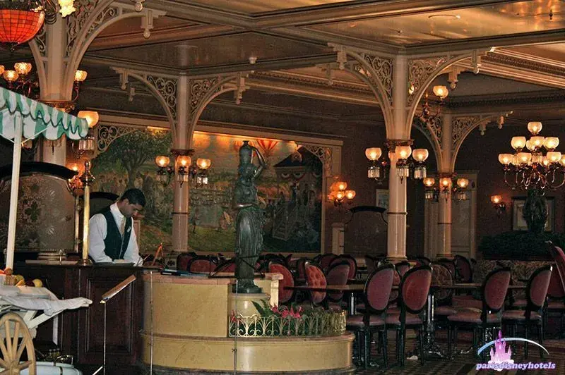 Plaza Gardens Restaurant - Platos Variados